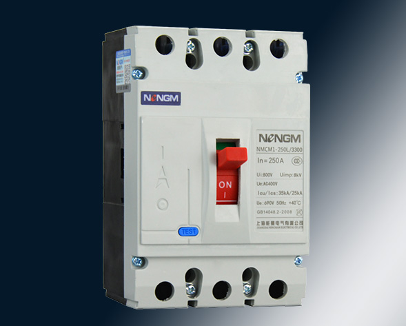 NMCM1系列塑料外殼式斷路器（以下簡(jiǎn)稱(chēng)斷路器），額定絕緣電壓為800V．適用于交流50Hz．額定工作電壓至690V．額定工作電流從10A至1250A的配電網(wǎng)絡(luò)…